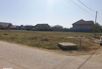 Teren de 700 mp, în Central - 3