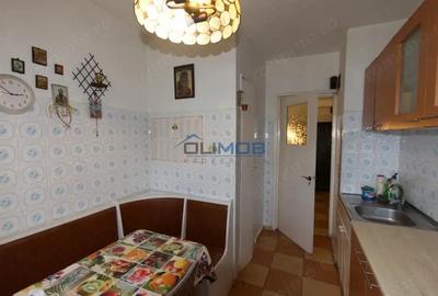Apartament 3 camere de vanzare vedere spate Bulevardul Tei - 6