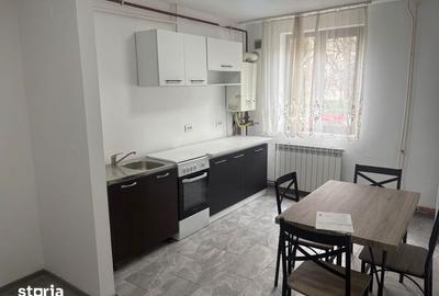 Apartament cu 3 camere în Central - 1
