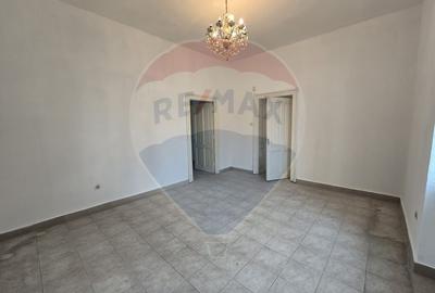 DE VANZARE Casa / Vila cu 11 camere de vanzare in zona Parcul Carol - 19