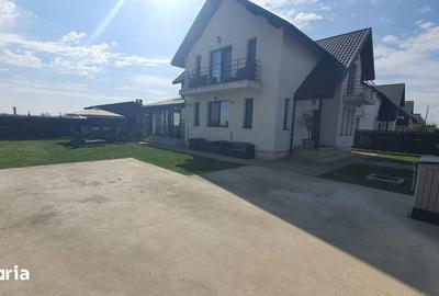 Casă cu 5 camere cu Teren 450 Mp în Crevedia - 2