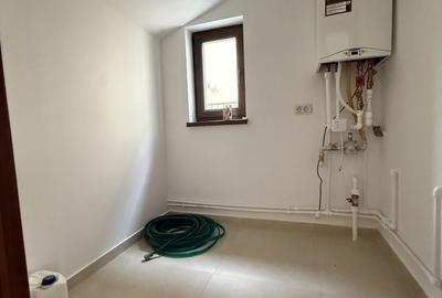 Casă cu 4 camere cu Teren 233 Mp în Ghencea - 14