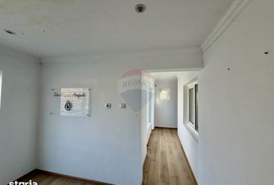 Spațiu comercial, de 100 mp, în Central - 1