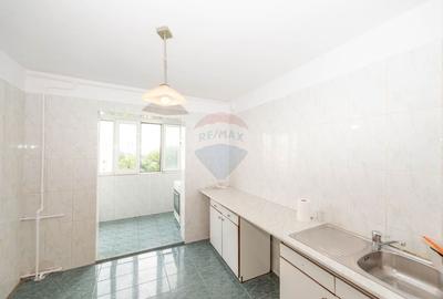 Apartament cu 3 camere decomandat în Periferie - 5