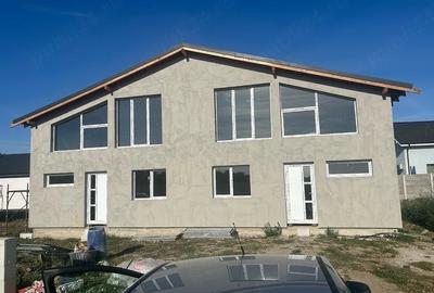 Casă cu Teren 140 Mp în Sânandrei