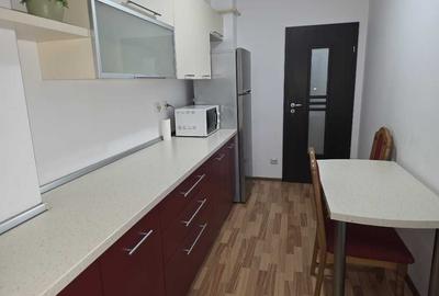 Apartament cu 2 camere decomandat în Popa Șapcă