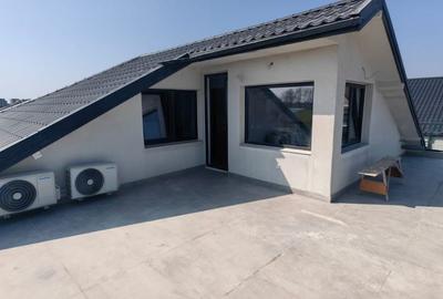 Casă cu 7 camere cu Teren 400 Mp în Dobroești - 2