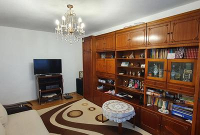 REPUBLICII- 3 cam, dec,2/4,renovat -105000 euro - 19