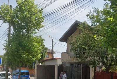 Casă cu 4 camere cu Teren 100 Mp în Alexandriei
