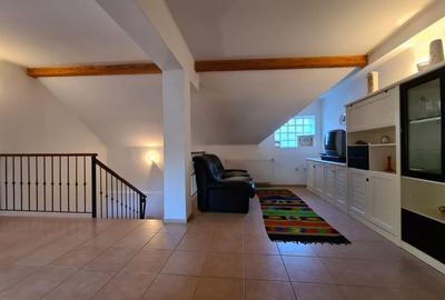 VILA MODERNA cu gradina in Schei - 5