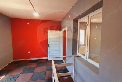 Garaj + Birou Comercial de Inchiriat - 3