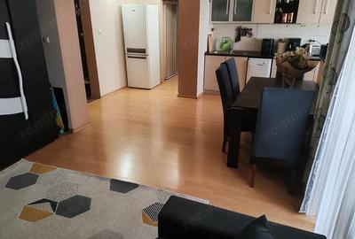Apartament cu 4 camere decomandat în Micro 20 - 18