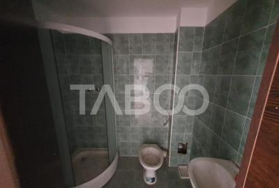 Apartament 2 camere decomandat etaju 5 structura BCA 40 mp z - 5