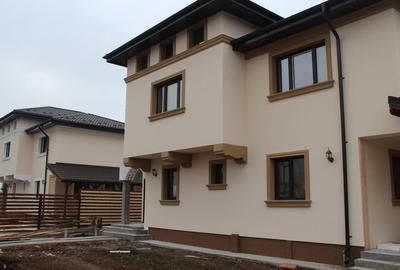Casă cu 5 camere în Corbeanca