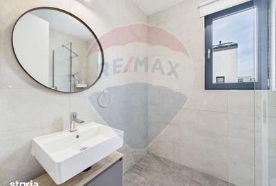 Casă cu 5 camere cu Teren 75 Mp în Central - 12