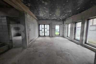 Casă cu Teren 570 Mp în Central - 11