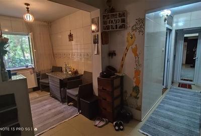 Apartament 3 camere zona 9 Mai - 6