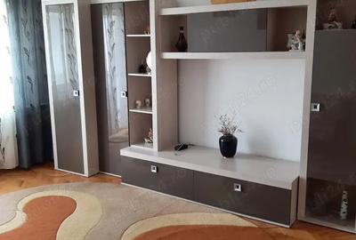 Inchiriez apartament cu 2 camere zona Zavoi - 2