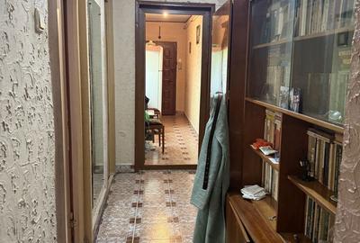 Apartament cu 3 camere decomandat în Calea București - 9