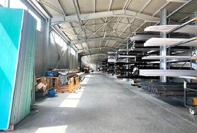 Spațiu comercial, de 1,412 mp, în Central - 3