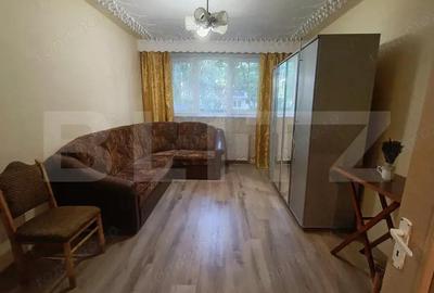 Apartament de vanzare, cu 2 camere, semi decomandat, 40 mp, zona Simion Barnutiu