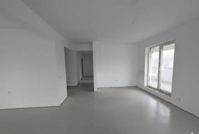 Apartament cu 4 camere semidecomandat în Florești - 4