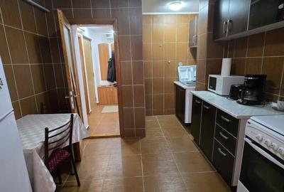 Apartament cu 2 camere decomandat, mobilat în E3 - 5