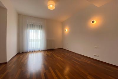 Apartament cu 4 camere, mobilat în Băneasa - 11