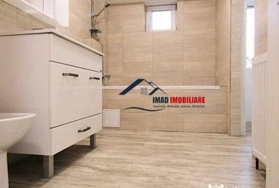 Apartament cu 4 camere decomandat în Micro 3 - 3