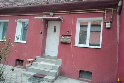 Corp de casa, proprietate tip studio, gata de mutat, Central, Brasov - 3