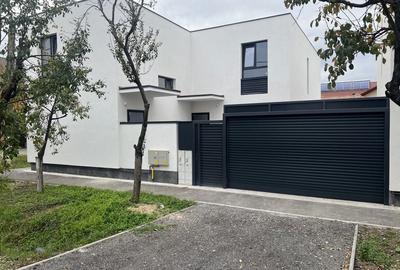 Casă cu 4 camere în Central - 2