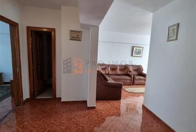 Apartament 4 camere cf 1 decomandat zona Centrala - 3