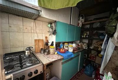 Apartament cu 3 camere semidecomandat în Central - 3