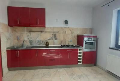 Casă cu 5 camere cu Teren 500 Mp în Brănești - 11