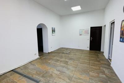 Birou, de 58 mp, în Central - 1