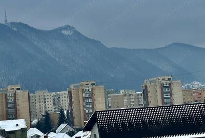 Apartament cu 2 camere decomandat în Tractorul - 5