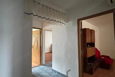 Apartament 3 camere decomandat, zona pia?a - 3