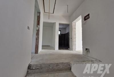 Casă individuală cu 5 camere cu Canalizare în Central - 9
