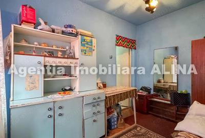 Se primeste in GAZDA o femeie cu varsta de peste 60 ani, intr-un Apartament modest cu 2 camere! - 12