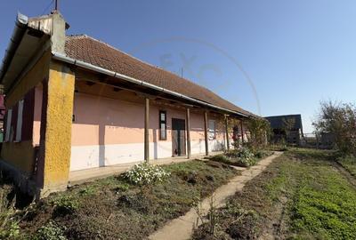 Casa 3 camere, Teren 3466 mp Petresti SM - Comision 0% cumparator - 2