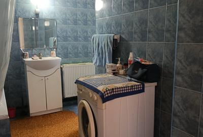 Casă de vânzare în Bilciurești, teren 1171mp, zonă liniștită, ideală pentru fami Casă de vânzare în Bilciurești, teren 1171mp, zonă liniștită, ideală pentru fami - 14