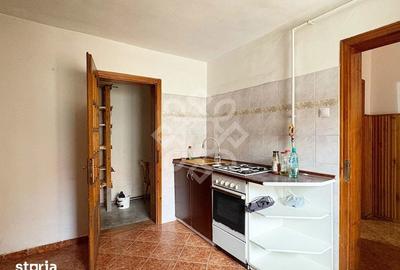 Casă cu 5 camere semidecomandat cu Teren 893 Mp în Ciupercenii Noi - 12
