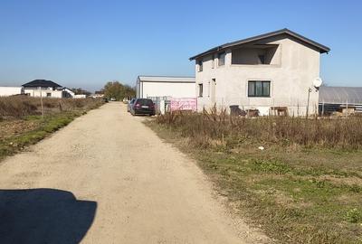 Teren Construcții intravilan de 1200 mp, în 1 Decembrie