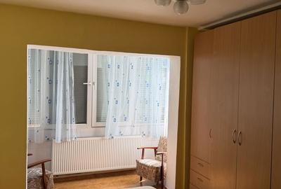Apartament cu 3 camere decomandat în Aradului - 3