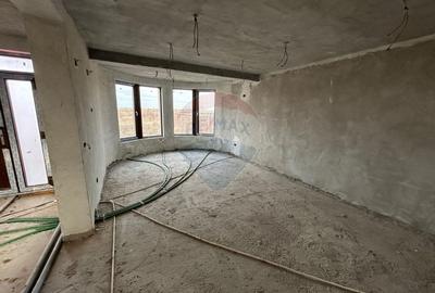 Casă / Vilă cu 4 camere de vânzare în zona Ghercesti - 5