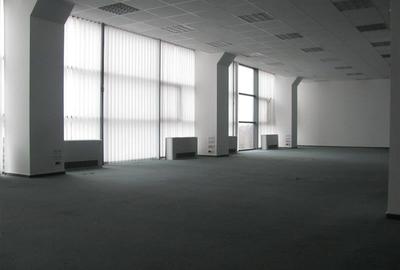 Inchiriere birouri - Helios Business Center - de la 242 mp - 2