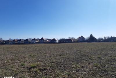 Teren de 2325 mp, în Central - 9