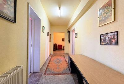 Apartament cu 4 camere decomandat, mobilat în Central - 12