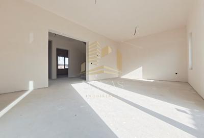 Casă cu 4 camere cu Canalizare în Florești - 2