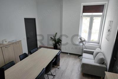 Spațiu comercial, de 45 mp, în Central - 4